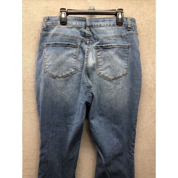 S.O.N.G Fit N Flare Junior Denim Jeans 13/31 Factory Destroyed Distressed - Picture 12 of 15